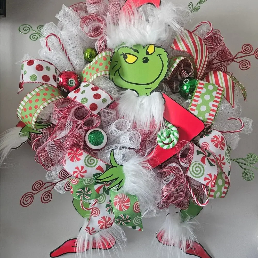 Just Made! Adorable Friendly Grinch Wreath 26x30x7